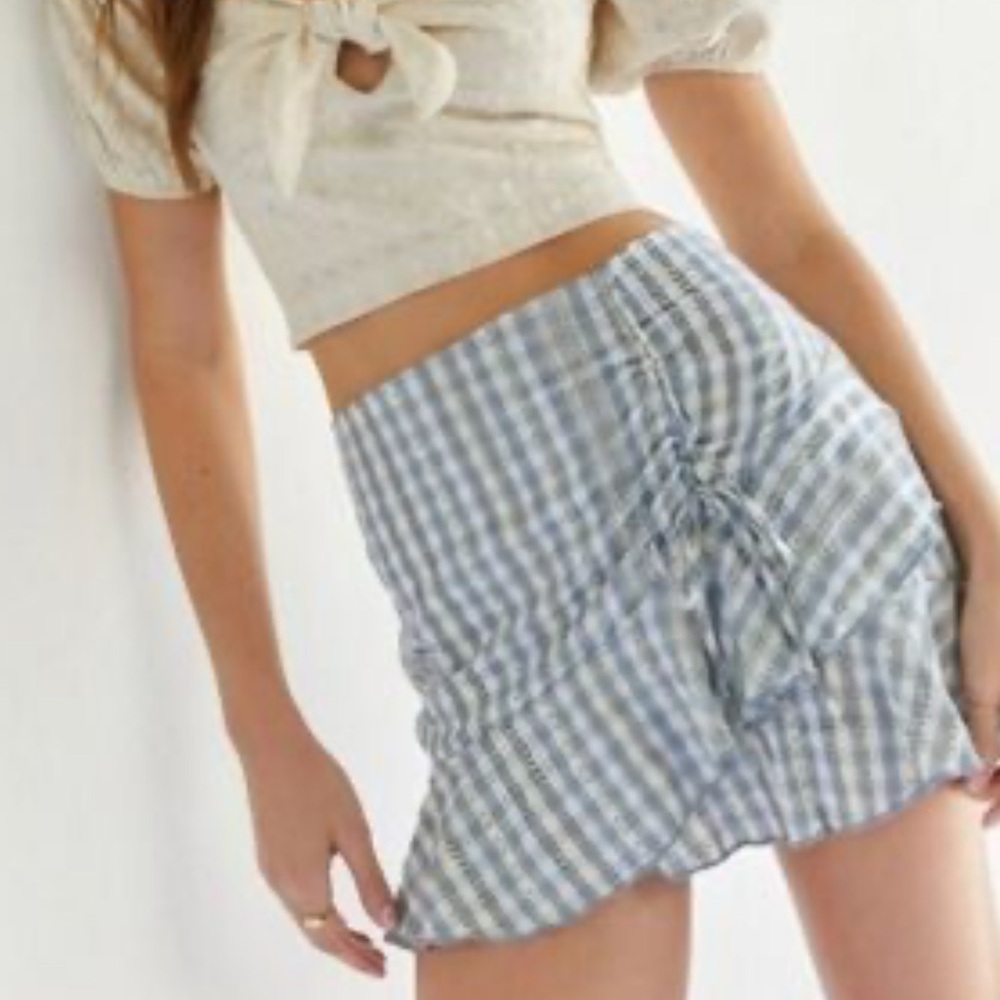 NWT Francesca’s Briar Blue Short Asymmetrical Cinched Gingham Skirt L